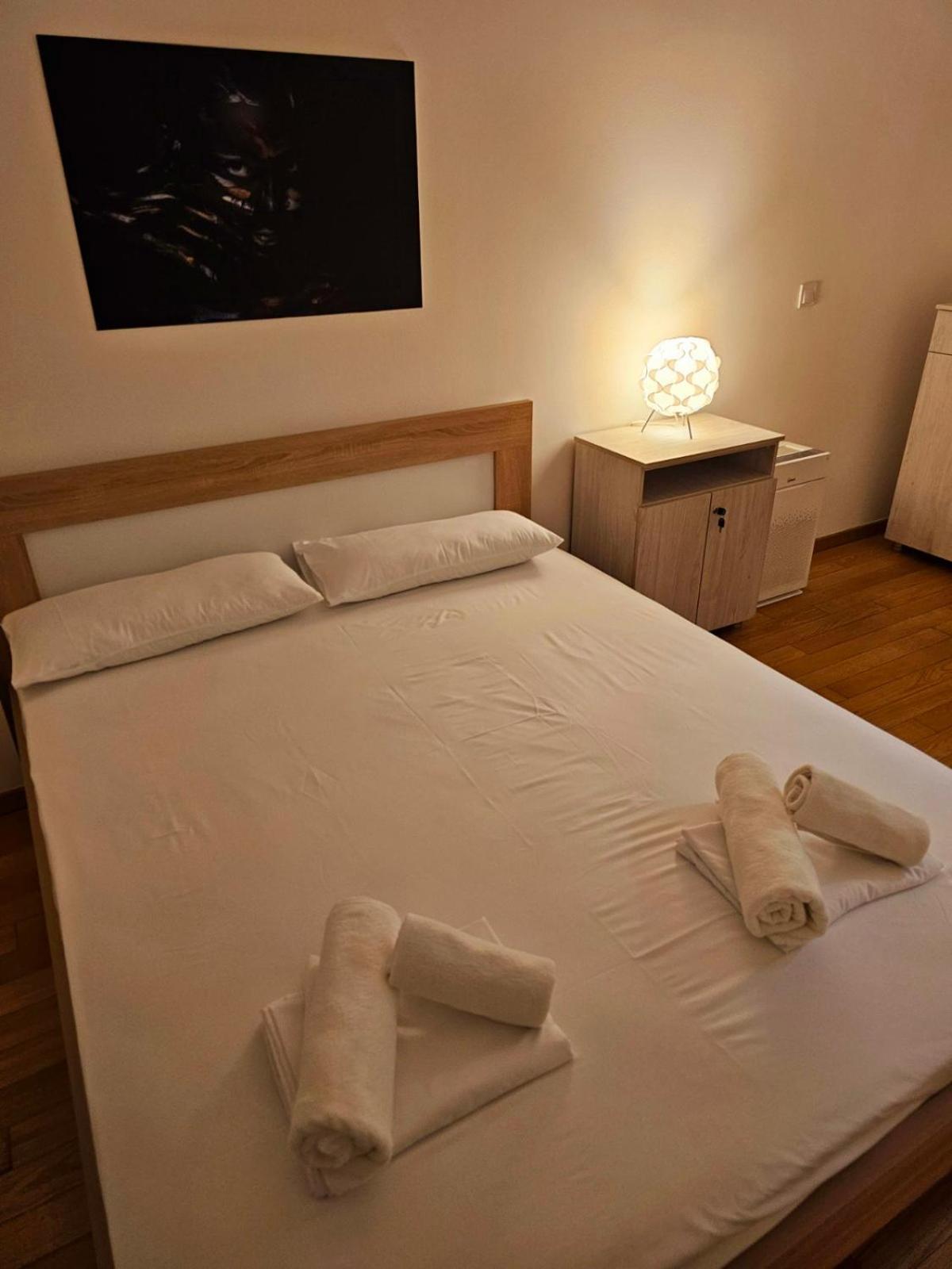 Eva'S Premium Apartments Skopje Esterno foto