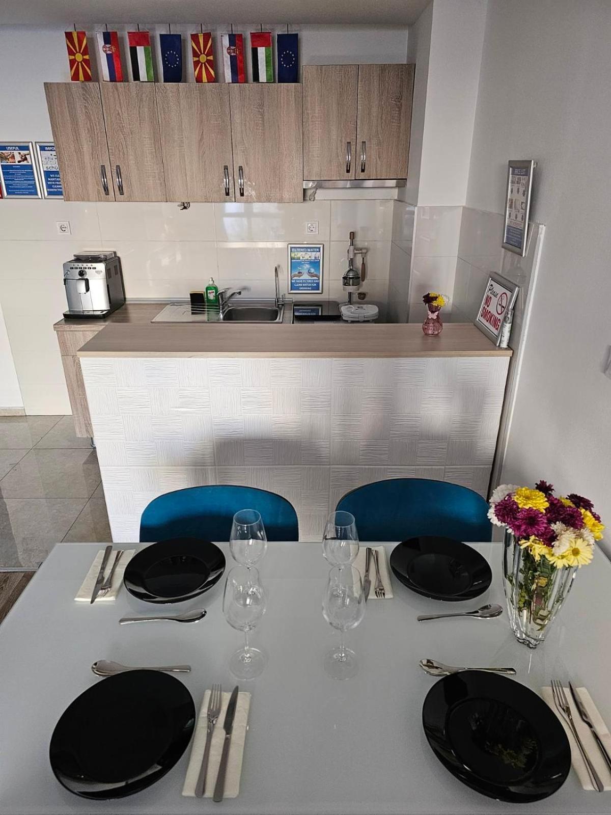 Eva'S Premium Apartments Skopje Esterno foto